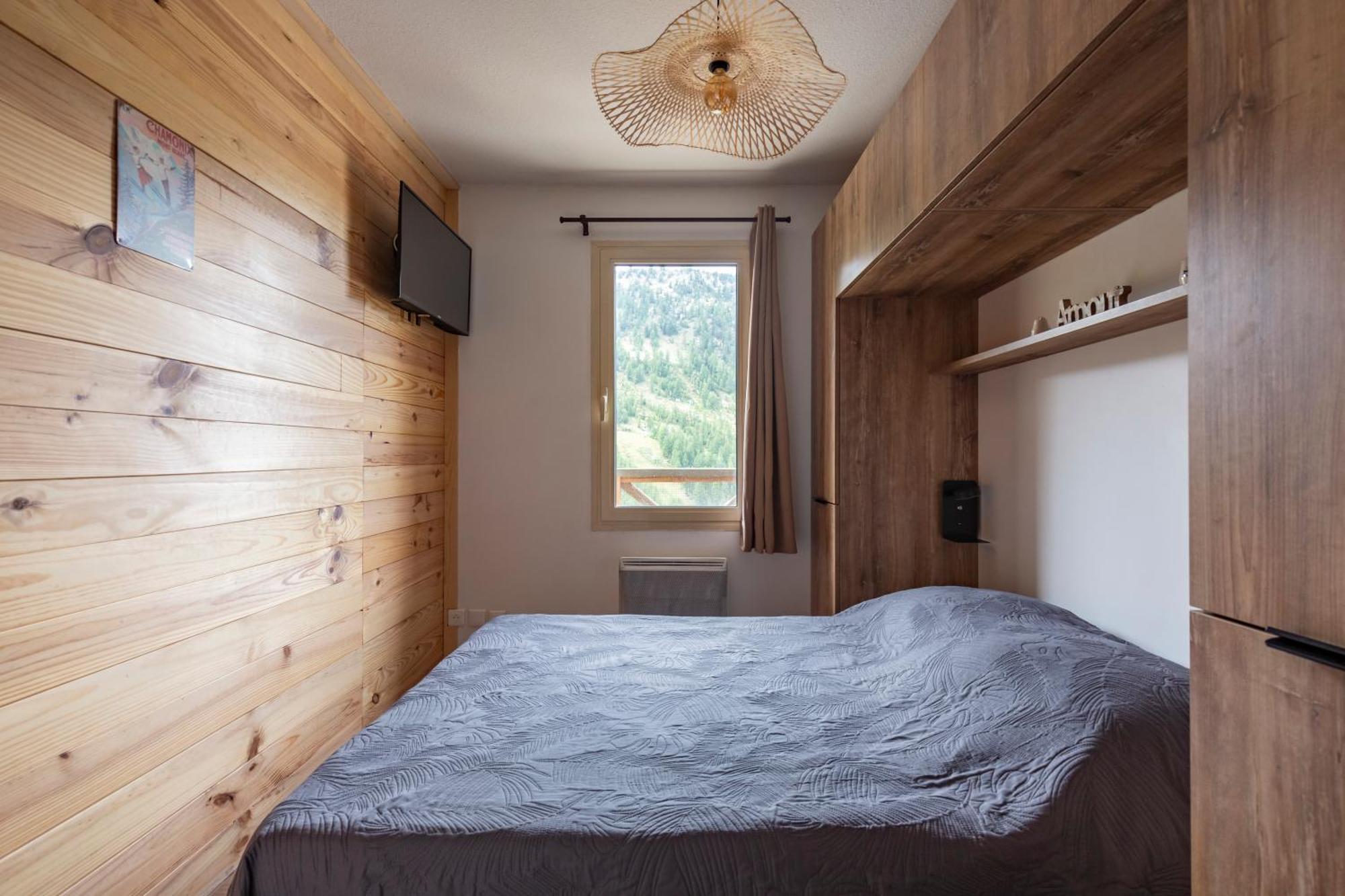 Joli T2, Centre, Parking Prive, Wifi, Local A Ski Isola 2000 Exterior foto